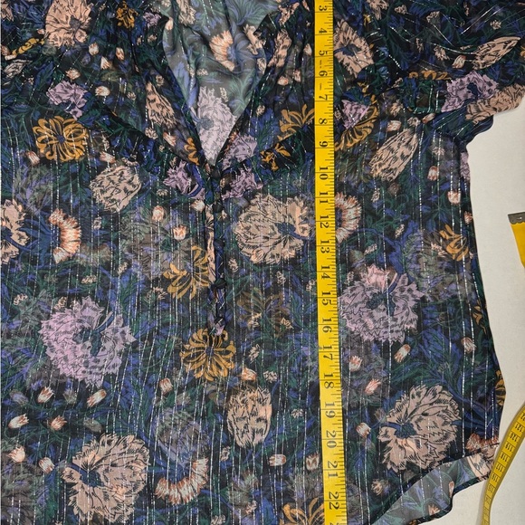 Veronica Beard Floral Ruffle V-Neck Blouse - Picture 15 of 16